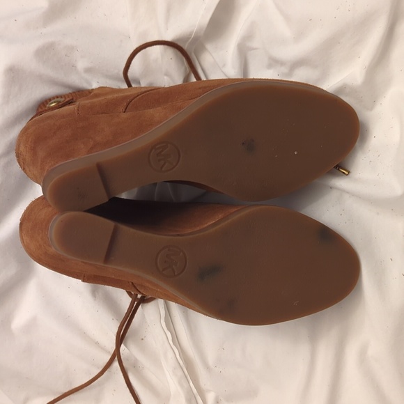 Michael Kors BROWN wedge booties - Picture 8 of 11